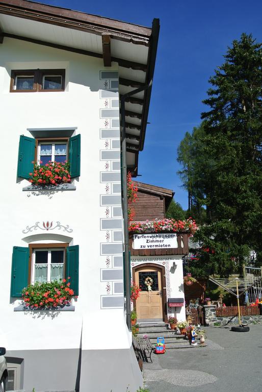 ダヴォス・プラッツPension Hof Zur Stilliアパートメント エクステリア 写真